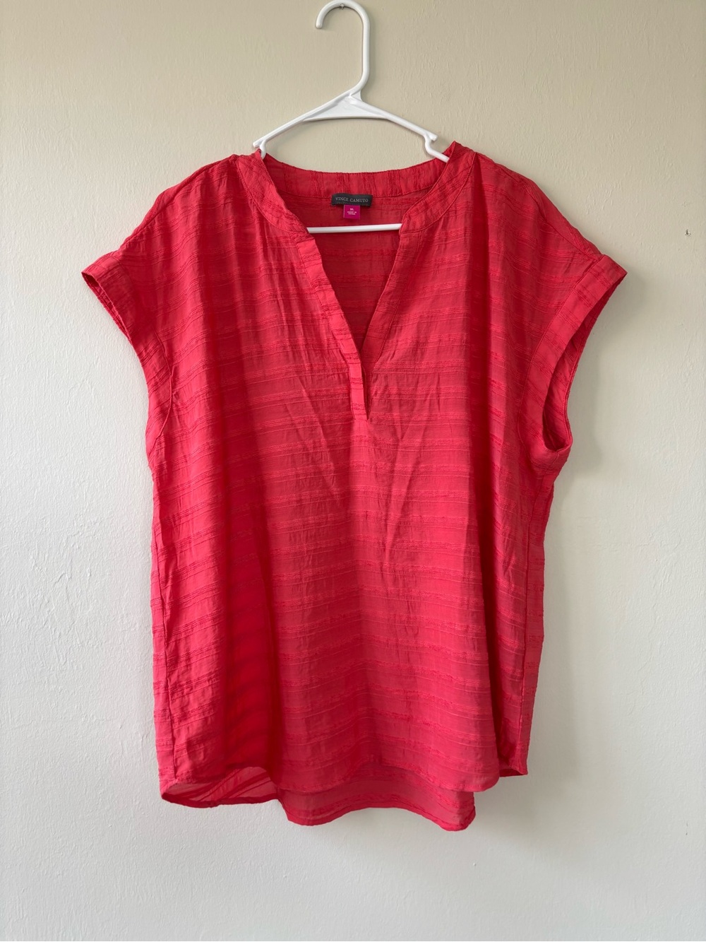 Vince Camuto Women’s Size XL Top Blouse Pink Coral Cap Sleeves V Neck